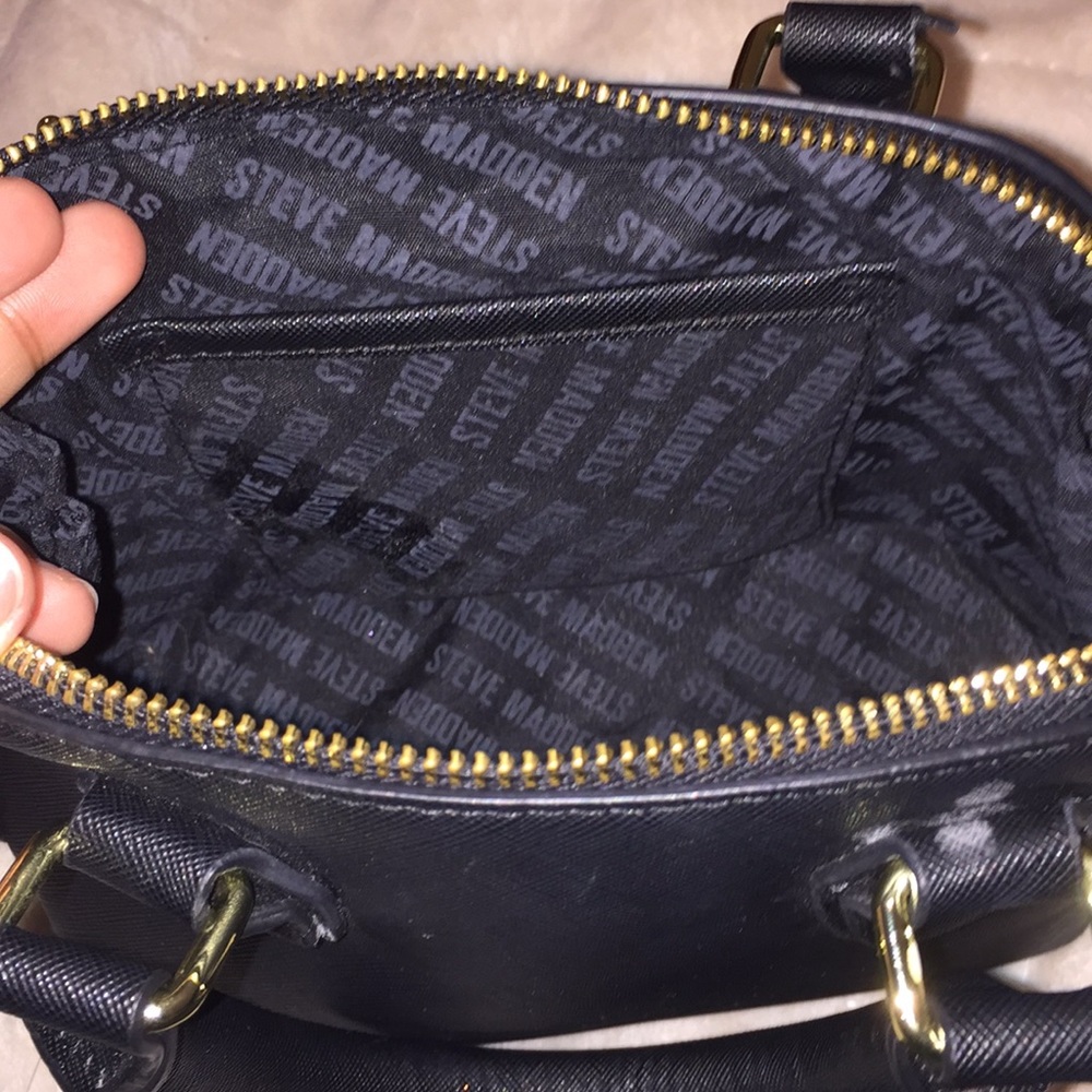 Authentic Steven Madden - Picture 3 of 4